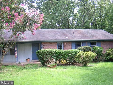 6711 Kenmont Pl, Springfield, VA 22152 photo 2