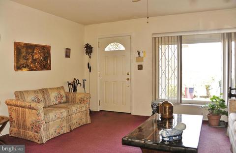 6105 Frontier Dr, Springfield, VA 22150 photo 4