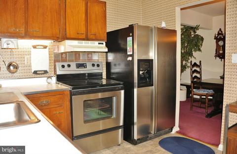 6105 Frontier Dr, Springfield, VA 22150 photo 7