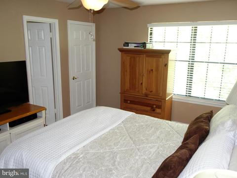 8610 Western Oak Dr, Springfield, VA 22153 photo 17