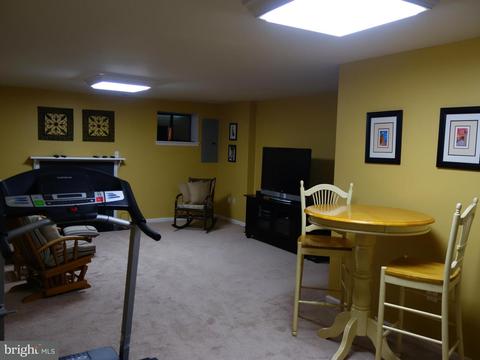 8610 Western Oak Dr, Springfield, VA 22153 photo 22
