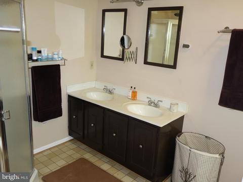 8610 Western Oak Dr, Springfield, VA 22153 photo 18