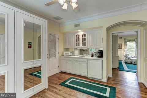 1133 Spring Hill Rd, Mclean, VA 22102 photo 18