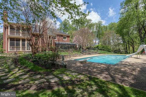 1133 Spring Hill Rd, Mclean, VA 22102 photo 3