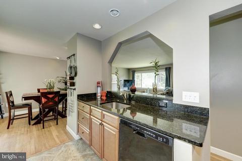 6212 Duntley Pl, Springfield, VA 22152 photo 10