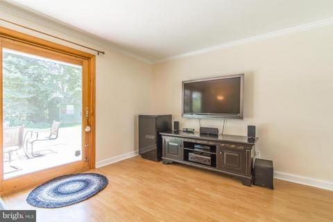 7407 Inzer St, Springfield, VA 22151 photo 7