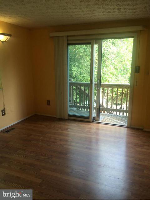 8242 Crestmont Cir, Springfield, VA 22153 photo 6