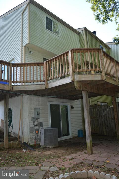 8242 Crestmont Cir, Springfield, VA 22153 photo 23