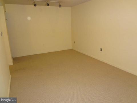 9237 Redbridge Ct, Laurel, MD 20723 photo 18