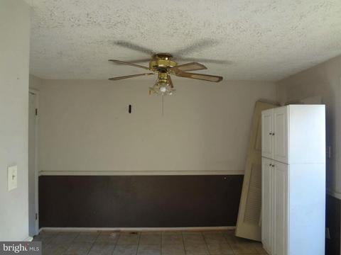 9237 Redbridge Ct, Laurel, MD 20723 photo 8