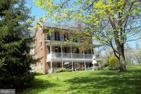 1806 Benedict Rd, Westminster, MD 21157 photo 1