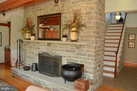 1374 Pleasant Valley Rd S, Westminster, MD 21158 photo 12