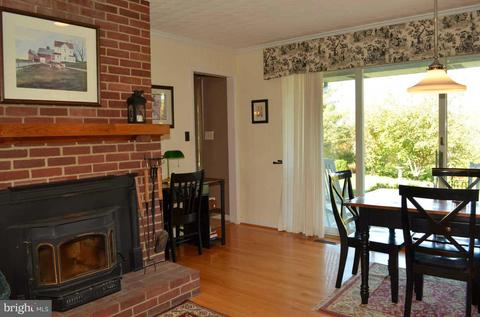 1374 Pleasant Valley Rd S, Westminster, MD 21158 photo 8