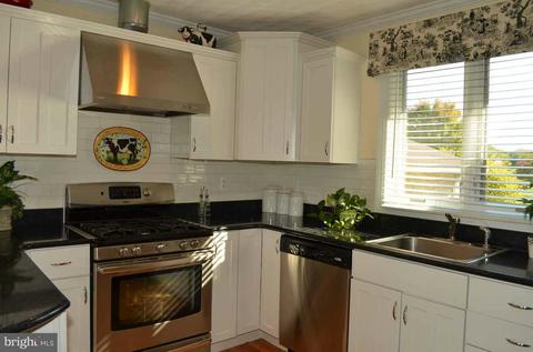 1374 Pleasant Valley Rd S, Westminster, MD 21158 photo 9