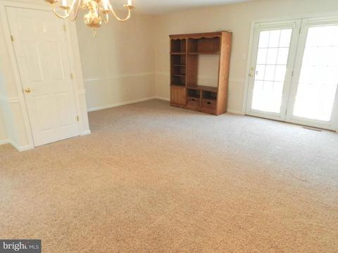 4524 Whetstone Ct, Hampstead, MD 21074 photo 10