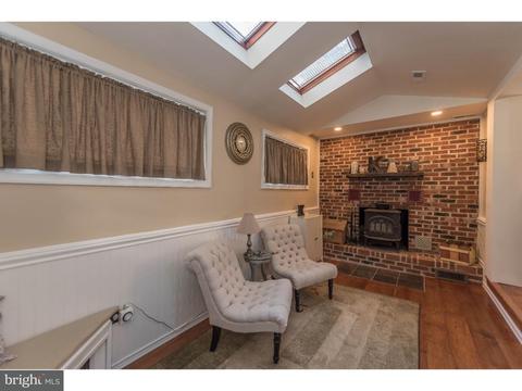 111 Morningside Cir, Wayne, PA 19087 photo 2