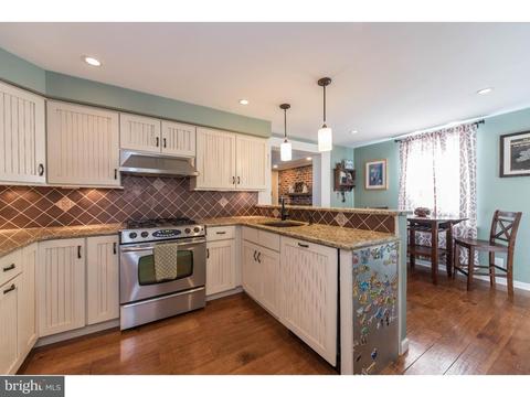 111 Morningside Cir, Wayne, PA 19087 photo 4