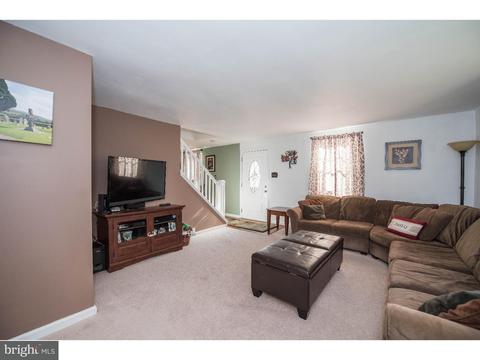 111 Morningside Cir, Wayne, PA 19087 photo 8