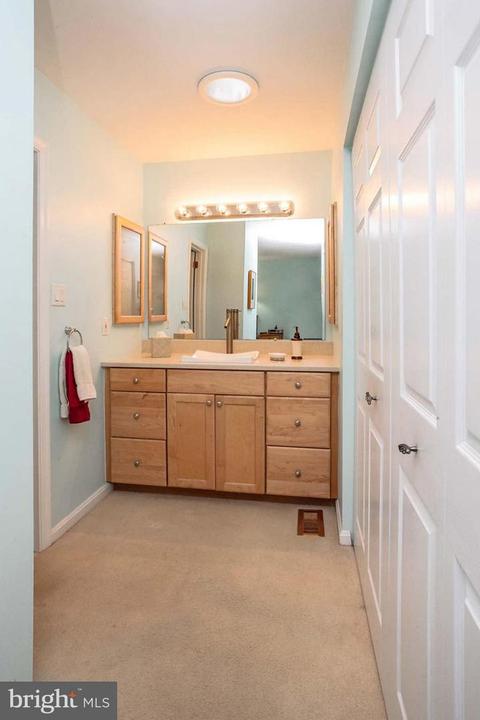 2204 Golf Course Dr, Reston, VA 20191 photo 14