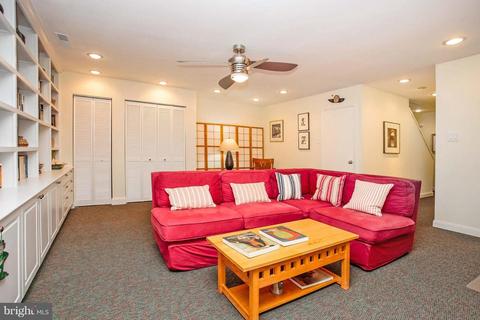 2204 Golf Course Dr, Reston, VA 20191 photo 19