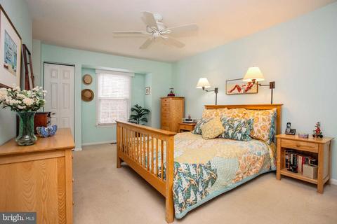 2204 Golf Course Dr, Reston, VA 20191 photo 13