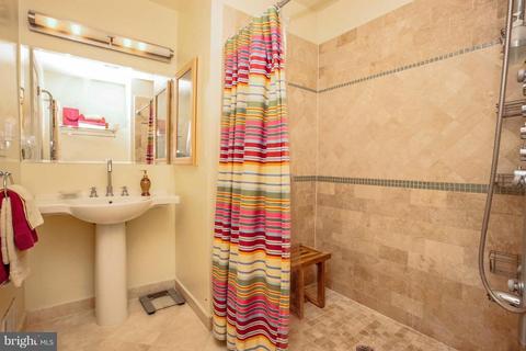2204 Golf Course Dr, Reston, VA 20191 photo 17