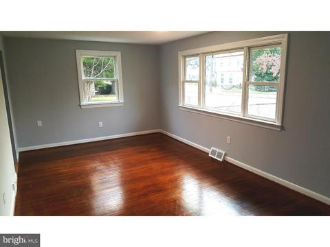 9 Mcguire St, Wrightstown, NJ 08562 photo 6