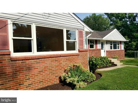 9 Mcguire St, Wrightstown, NJ 08562 photo 2