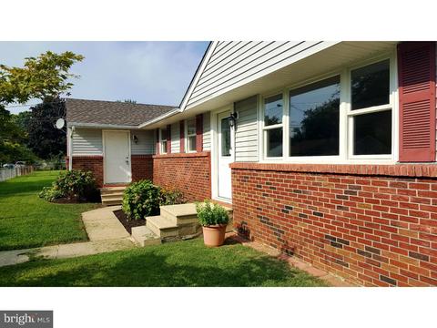 9 Mcguire St, Wrightstown, NJ 08562 photo 3