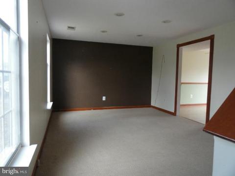 8089 Castle Rock Ct, Pasadena, MD 21122 photo 12