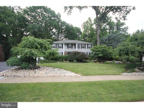 19 Willis Dr, Ewing, NJ 08628 photo 1