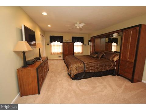 19 Willis Dr, Ewing, NJ 08628 photo 14