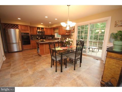 19 Willis Dr, Ewing, NJ 08628 photo 7