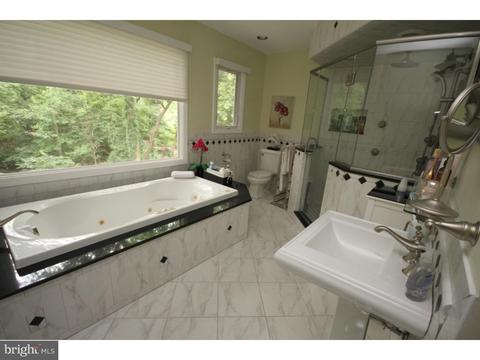 19 Willis Dr, Ewing, NJ 08628 photo 16