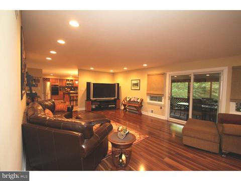 19 Willis Dr, Ewing, NJ 08628 photo 9