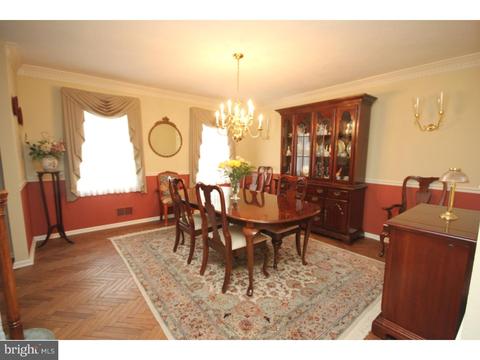 19 Willis Dr, Ewing, NJ 08628 photo 4