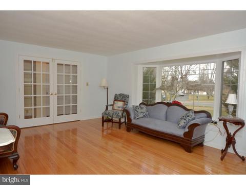 93 Mountainview Rd, Ewing, NJ 08628 photo 3