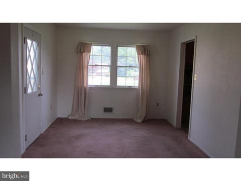 4 Gloucester Ln, Ewing, NJ 08618 photo 10