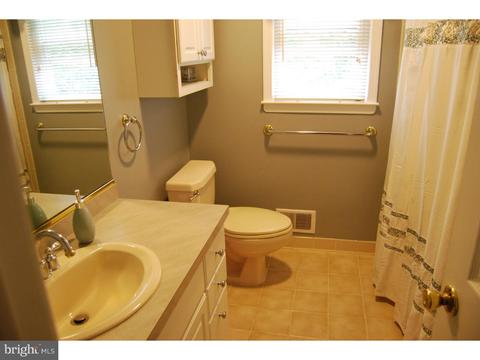 21 Duffield Dr, Ewing, NJ 08628 photo 17