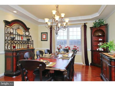 564 Thackery Ct, Mickleton, NJ 08056 photo 3