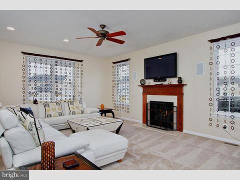 564 Thackery Ct, Mickleton, NJ 08056 photo 7