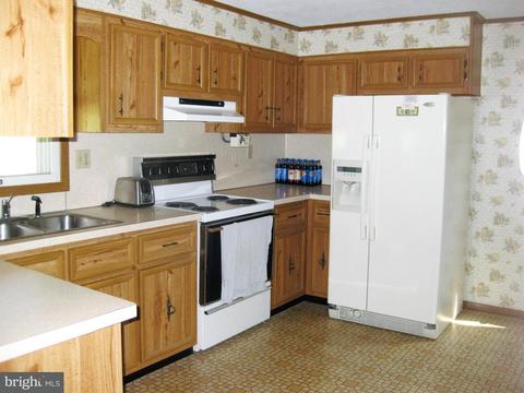 20 Magruder Ln, Barton, MD 21521 photo 4