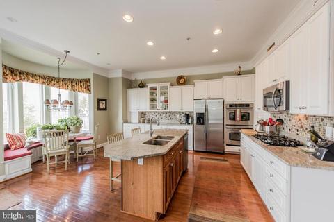 8755 Boulder Ridge Rd, Laurel, MD 20723 photo 2