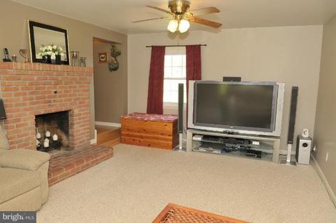3709 Garfield Rd, Smithsburg, MD 21783 photo 4