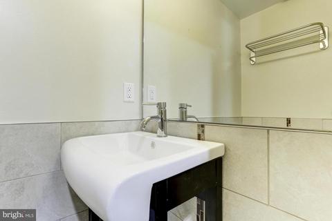 1100 7th St NE #2, Washington, DC 20002 photo 8