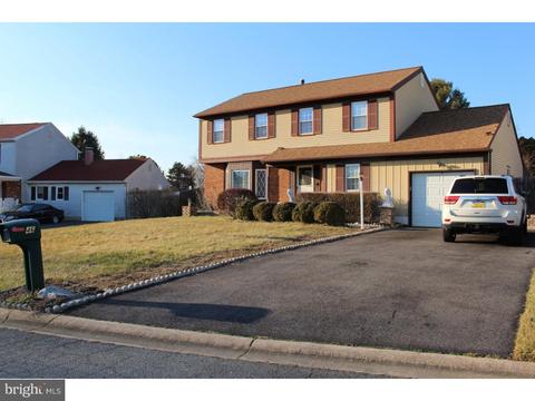46 Augustine Pl, Bear, DE 19701 photo 2