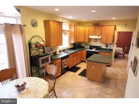 329 W Joy Ct, Bear, DE 19701 photo 5