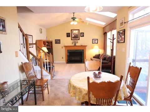 329 W Joy Ct, Bear, DE 19701 photo 7