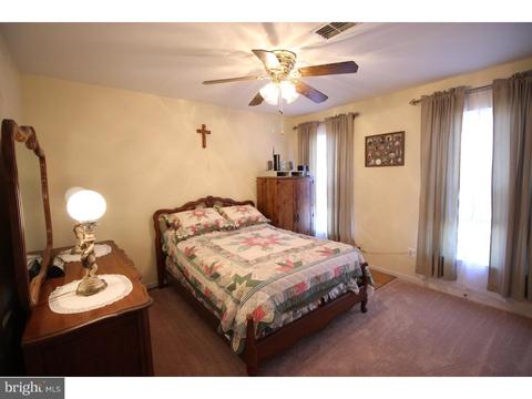 329 W Joy Ct, Bear, DE 19701 photo 17