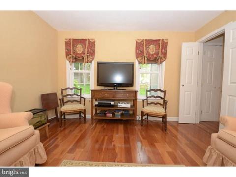 17 Morris Cir, Wayne, PA 19087 photo 9